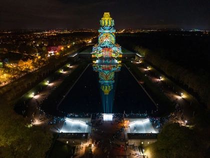 „Light_Art_Experience 03 – Global Village: Die Welt, dein Dorf”