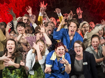 Oper Leipzig zu Gast in der naTo: Freitagabend - Party Time und plötzlich reden wir über die DDR?