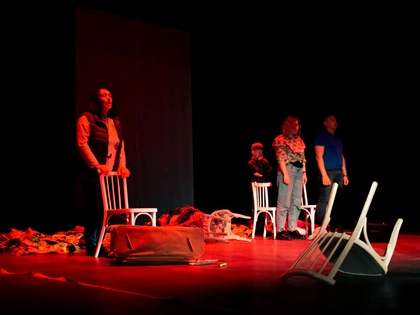 Theater Mariupol mit Gastspiel in der Schaubühne Lindenfels Leipzig Theater Mariupol mit Gastspiel in der Schaubühne Lindenfels Leipzig