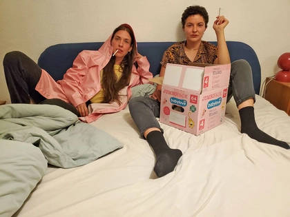 Schauspiel Leipzig präsentiert NO LIGHTS NO LYCRA in der Residenz in der Spinnerei