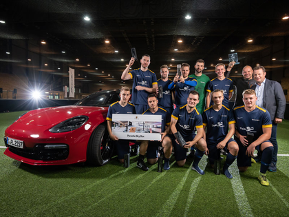 14.000 Euro Spendenerlös beim „Leipziger Rasen Cup“ 14.000 Euro Spendenerlös beim „Leipziger Rasen Cup“