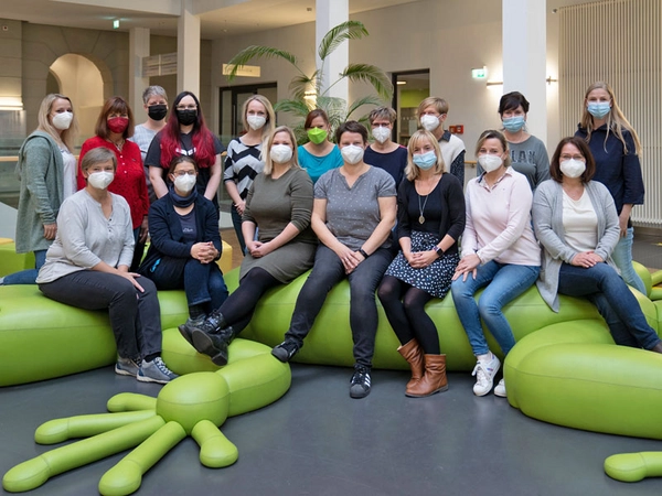 Seit zehn Jahren steht das Team vom Kindernachsorgezentrum „AlleDabei-Leipzig“ Eltern von schwerkranken Kindern zur Seite, damit diese bestmöglich ins Leben starten können. Foto: Hagen Deichsel / UKL