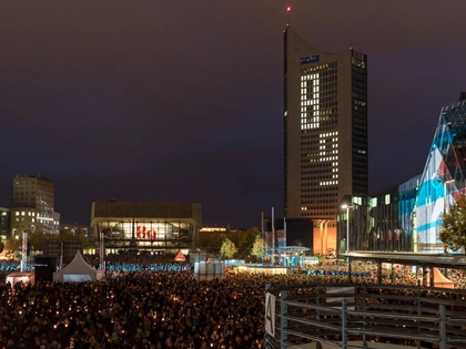 30 Jahre Friedliche Revolution: Lichtfest Leipzig schließt Jubiläumsfeierlichkeiten stimmungsvoll ab