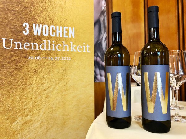 Sonderedition Wein für die Festtage WAGNER 22, Foto: Oper Leipzig 