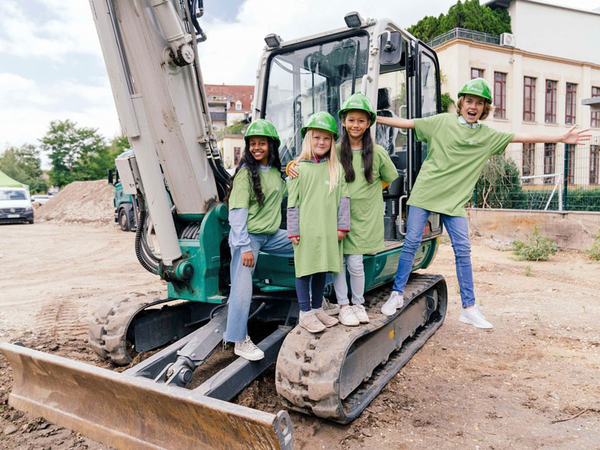 Grundsteinlegung für das SOS-Kinderdorfzentrum in Leipzig-Connewitz. Foto: Michael Bader / SOS-Kinderdorf e.V. 