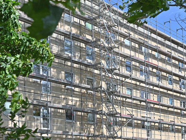 Sanierung: Shukowstraße 22-40 / Schulzeweg 3-9, Foto: Volkmar Heinz