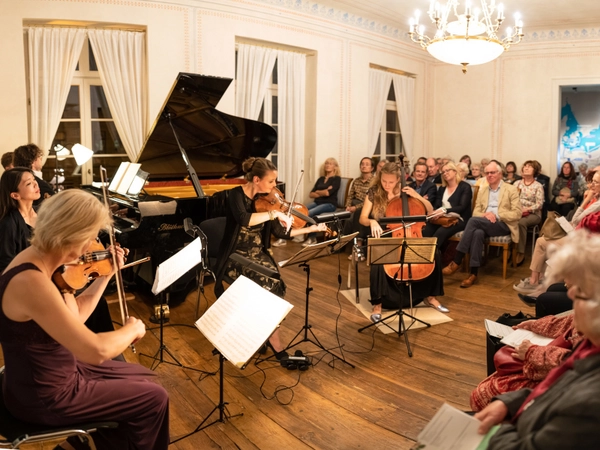 Con spirito im Schumann-Haus, Foto: Christian Kern