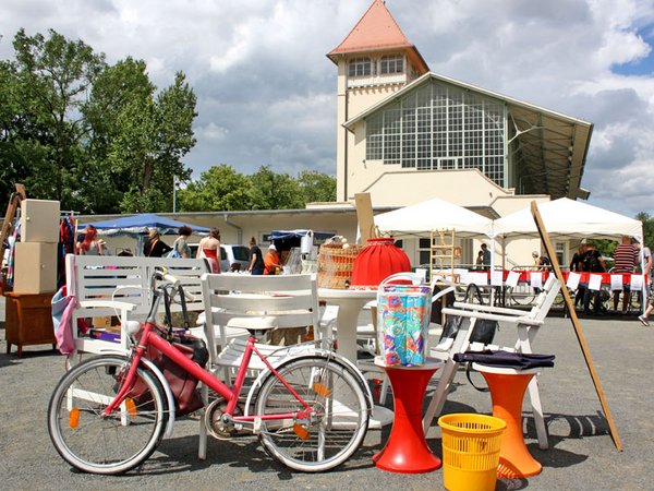 Antik, Trödel & Kreativmarkt auf der Galopprennbahn Scheibenholz, Foto: Scheibenholz