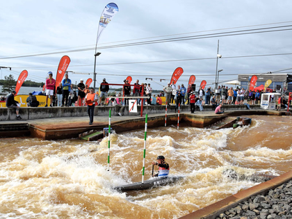 Deutsche Meisterschaften im Kanupark Markkleeberg: Lokalmatadoren dominieren im Kampf um die Titel