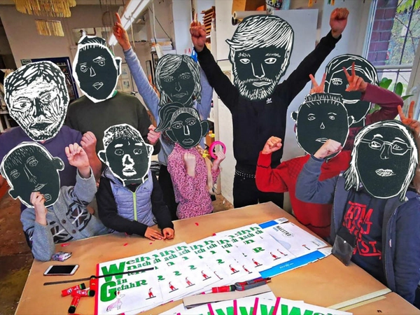 Projekt: Bildergeschichte – Weihnachten in Gefahr der DAZ-Klassen der Wilhelm Busch Grundschule & Werk2 Kulturfabrik Leipzig e.V. / Grafikdruckwerkstatt, Fotobearbeitung: Sven Winter