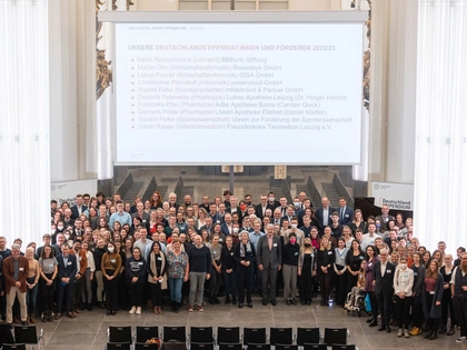 Universität Leipzig vergibt Deutschlandstipendien für 137 Studierende Universität Leipzig vergibt Deutschlandstipendien für 137 Studierende