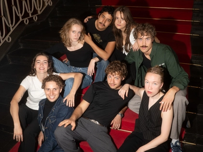 Schauspielstudierende mit Chansons von Brecht bis Raabe in der HMT Leipzig