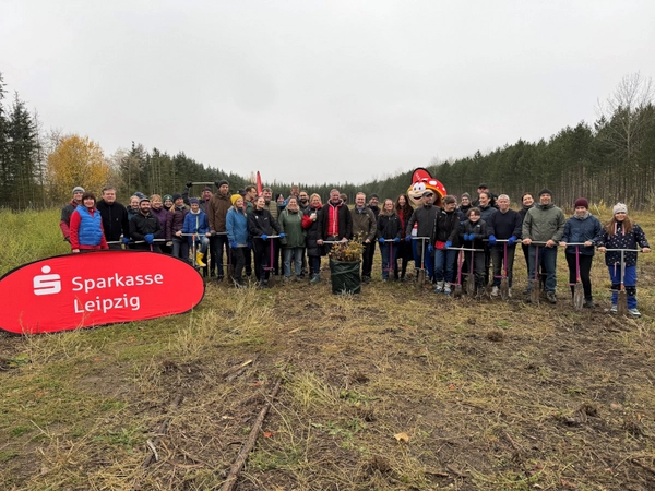 Baumpflanzung Markkleeberg, Foto: Sparkasse Leipzig