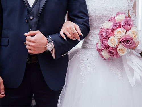 Endlich Mann und Frau! Ob große oder kleine Hochzeit, an diesem Tag im Leben sollte alles stimmen. Foto: pixabay.com / StockSnap