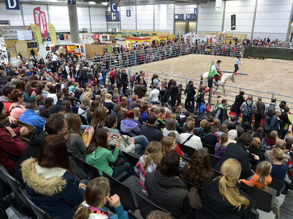 PARTNER PFERD 2020: Faszinierende Shows, spannende Turniere, reichhaltige Shoppingmeilen