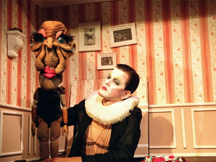 Mein Ego zwingt mich dazu am Westflügel Leipzig