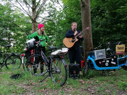 Durch den unbekannten Leipziger Süden! Poetry-Radtour mit der Lesebühne Schkeuditzer Kreuz nach Markkleeberg