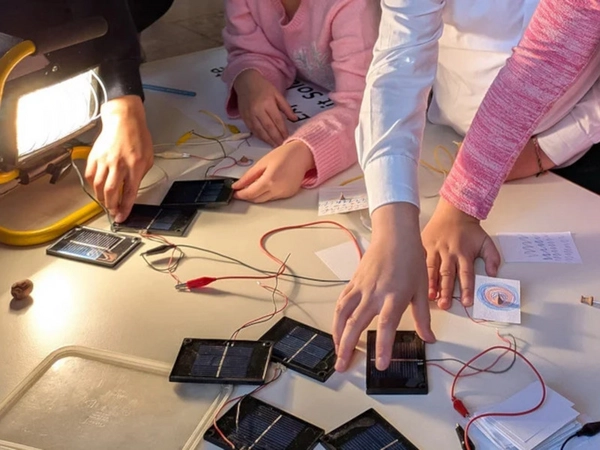 Im Rahmen der Preisverleihung am 2. Oktober 2025 konnte Energie praktisch erfahren werden. Foto: Stadt Leipzig
