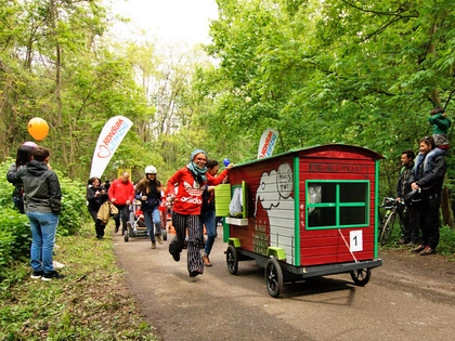 28. Seifenkistenrennen der naTo lockte tausende Besucher zum Fockeberg