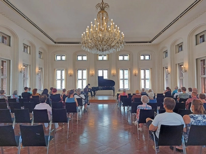 Mittagskonzert "KLANGPAUSE" ab März wieder live donnerstags in der Alten Börse Leipzig