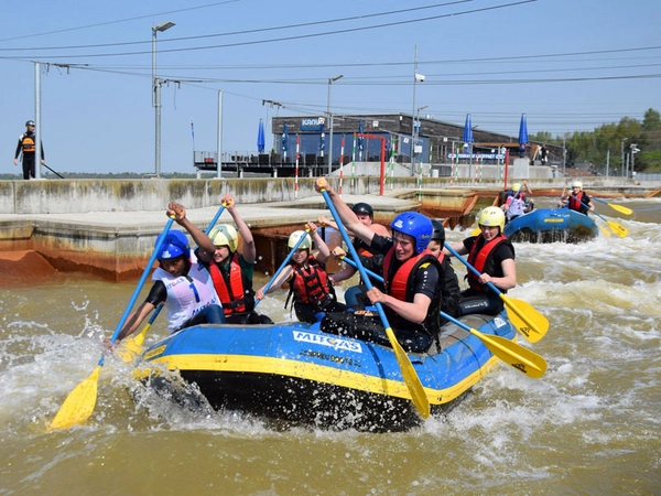 MITGAS Schüler-Rafting im Kanupark Markkleeberg, Foto: unikumarketing
