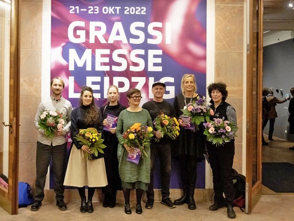 Preisträgerinnen und Preisträgern v.l.n.r: Josua Rothers, Magdalena Orland, Susanne Ostwald, Gabi Veit, Andreas Glauch, Ute Kathrin Beck, Elke Sada, Foto: Felix Bielmeier 