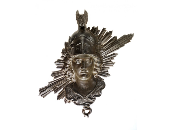 Kopf der Athena, Sächsische Bronzefabrik Wurzen, Geländerapplike aus dem Augusteum. Foto: Marion Wenzel / Kustodie