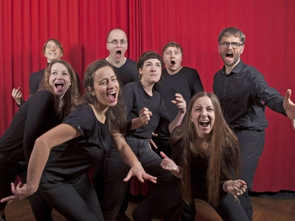 Improvisationstheater mit »Action & Drama« im Garten des Schillerhaus in Leipzig