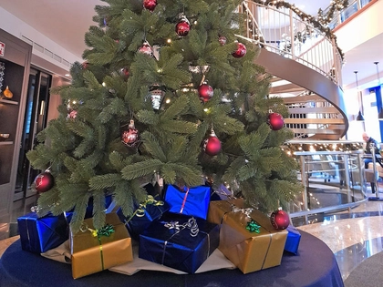 Charity Weihnachtsbaum zu Gunsten des Hospiz ADVENA im Seaside Park Hotel Leipzig