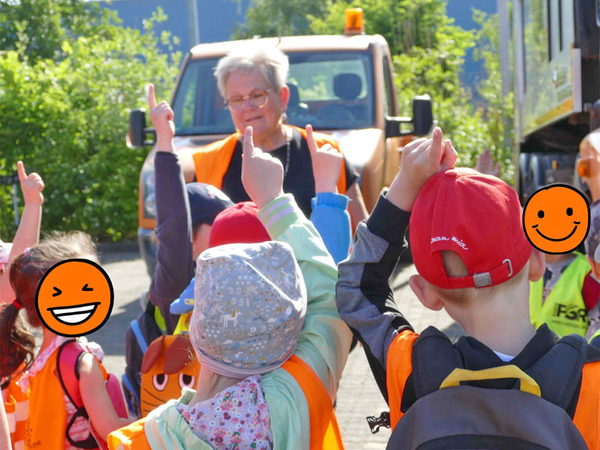 Führung für Kinder über das Betriebsgelände, Foto: Stadtreinigung Leipzig