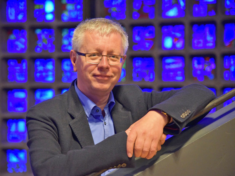 Ausnahmekünstler Wolfgang Seifen spielt ein Orgelimprovisationskonzert