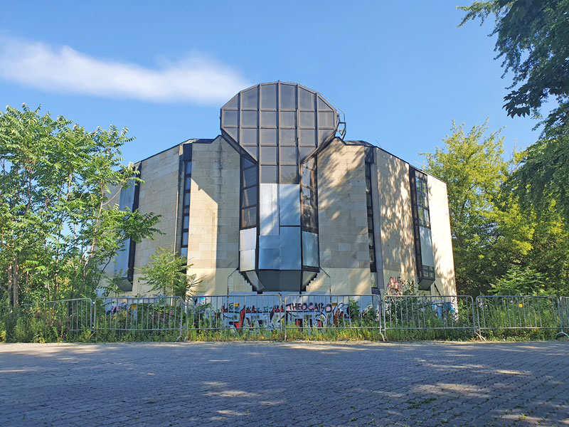 Im Leipziger Naturkundemuseum fällt der Hammer Erste Benefiz