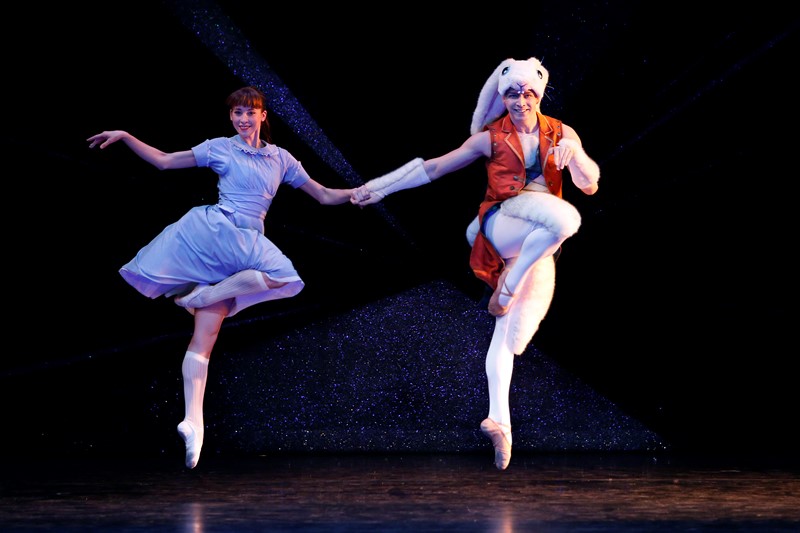 Musikalische Komödie Leipzig: Premiere des Kinderballets "Alice im