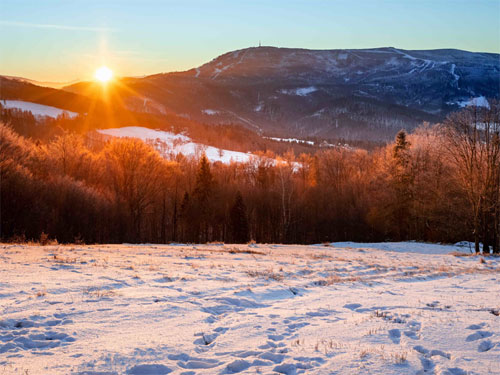 Sonnenuntergang Erzgebirge Schweiz, Foto: envato.com