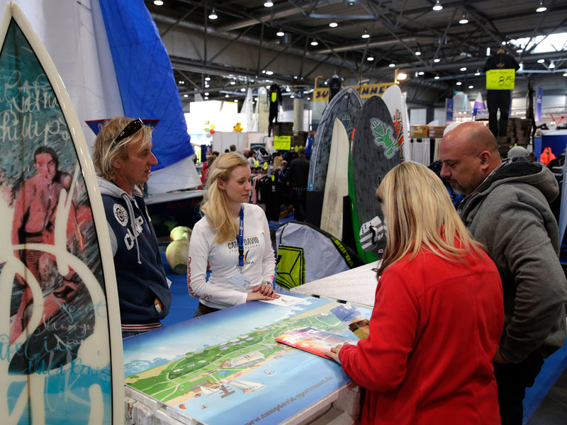 Tipps für Touren Segeltouren und Windsurfen rund um Leipzig gibt das Camp und Sport Resort ALL-on-SEA, Quelle: Leipziger Messe GmbH / Tom Schulze Tipps für Touren Segeltouren und Windsurfen rund um Leipzig gibt das Camp und Sport Resort ALL-on-SEA, Quelle: Leipziger Messe GmbH / Tom Schulze